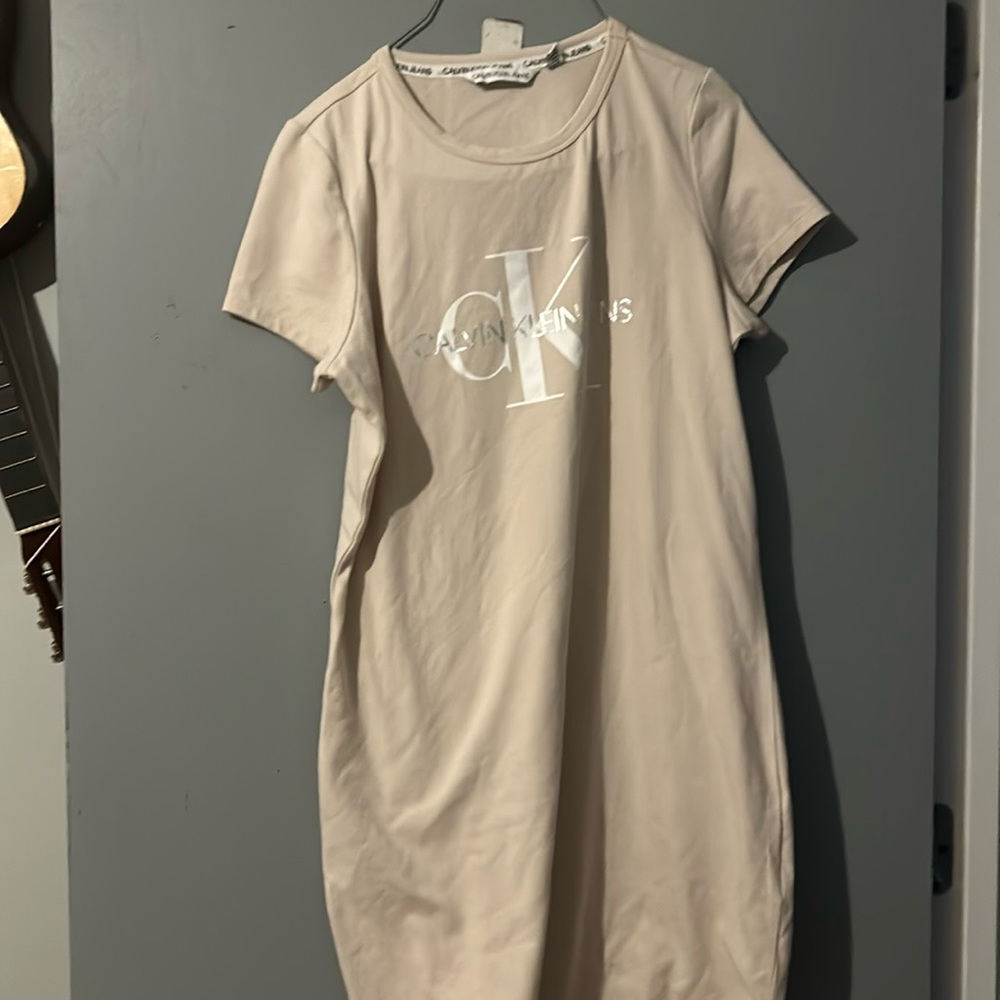 Ladies, cream, color, shirt, dress, short size large